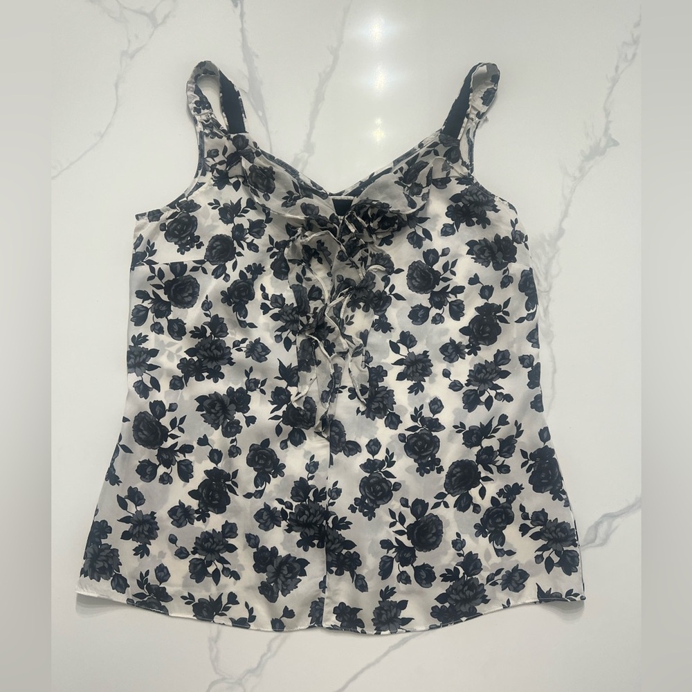 White House Black Market Silk Top Shirt Blouse Top Floral Ruffle